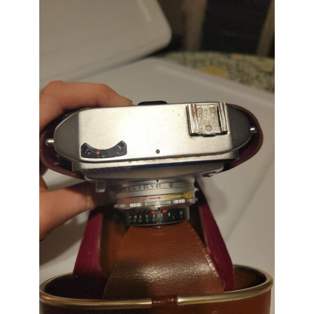Vintage Baldar 35 mm camera w Baldanar 1:1:2.8/45 lens w case Color Prontormat